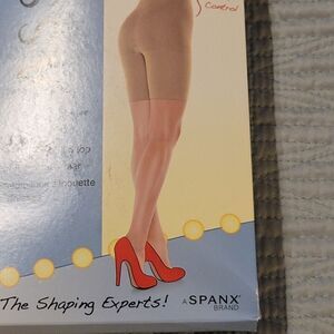 NEW 1X SPANX HI WAIST MID THIGH SHAPER SHAPEWEAR SHORTS FLATTENS TUMMY TAN NWT